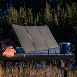 Camp Gear GOAL ZERO NOMAD 20 SOLAR PANEL
