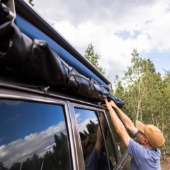 Rooftop Tents ROAM Vagabond XL Rooftop Tent